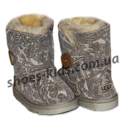 Детские угги UGG  KIDS CLASSIC SHORT (светпый огурец пуговица )