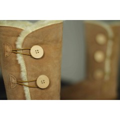 Подростковые / женские угги UGG Classic Tall пуговицы ( бежевые )
