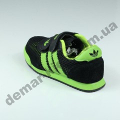 Детские кроссовки Adidas черно-зеленые ( сквозная сетка )